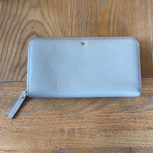 kate spade Handbags - Kate Spade Leather Wallet